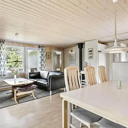 1508 Aakirkeby - Strandvangen 6